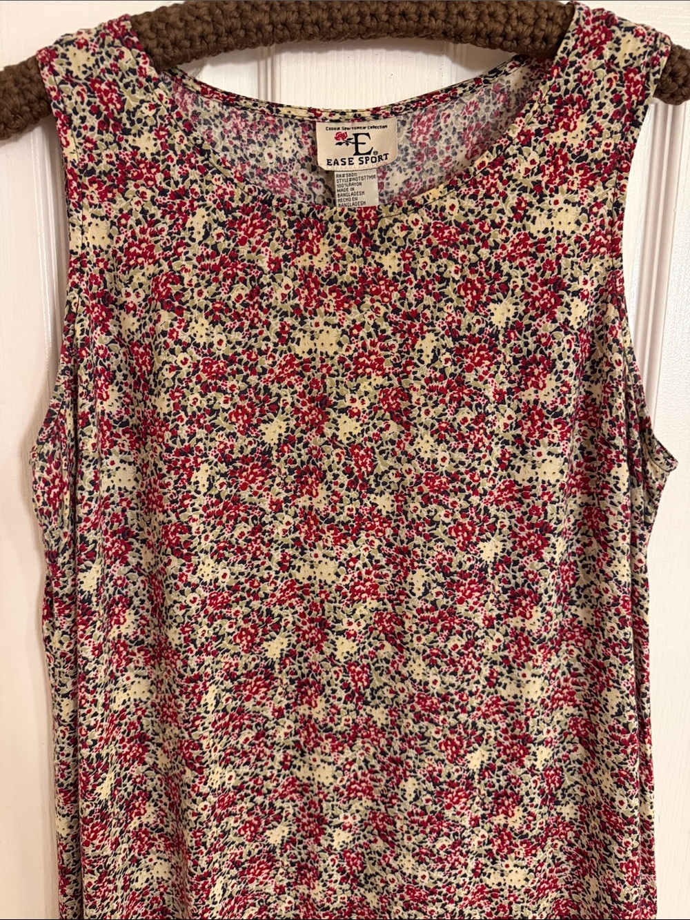 Ease Sport 90s Sleeveless Maxi Dress with Red and Navy Ditsy Floral